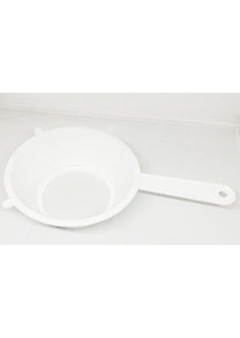 Trioplast Medium milk strainer white